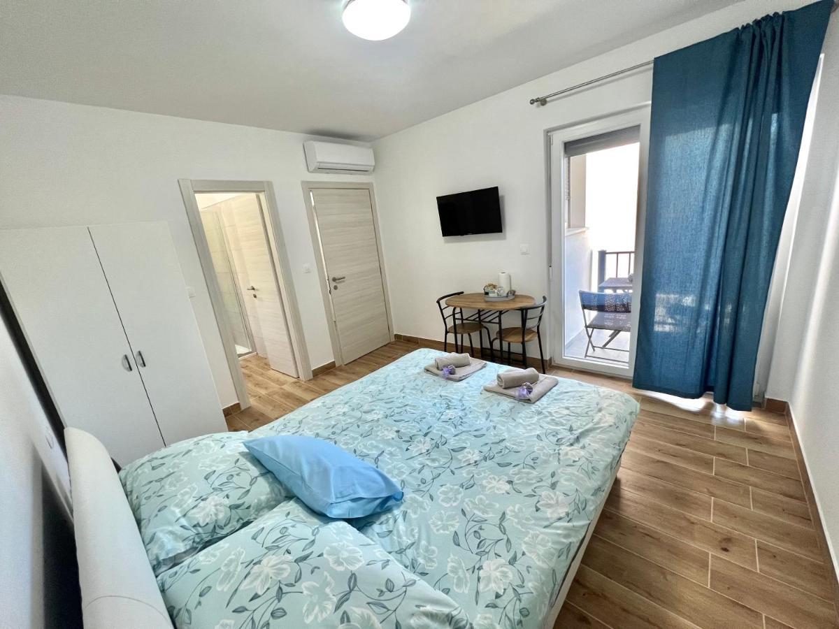 Fantasia Del Mare Apartment And Rooms Dramalj Exterior photo